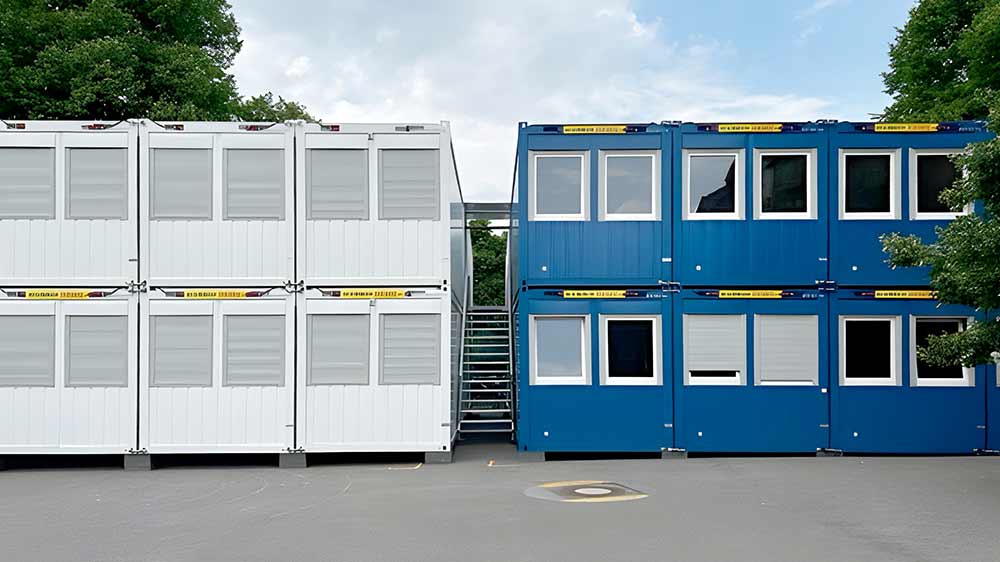 Container Container