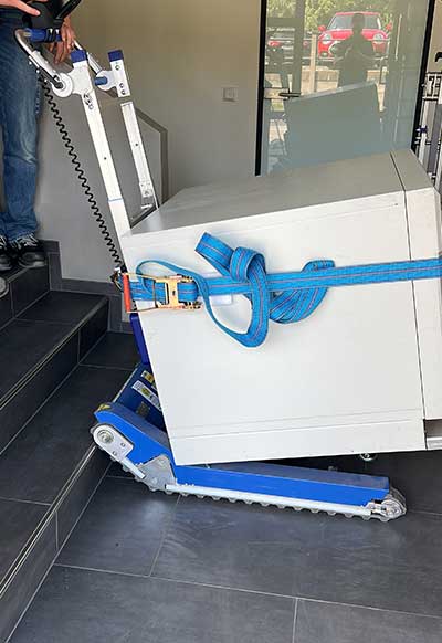 Treppenraupe im EInsatz Treppenraupe im EInsatz