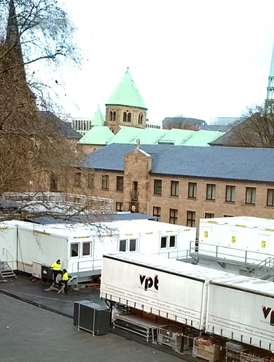 Containeranlage auf Burgplatz Containeranlage auf Burgplatz